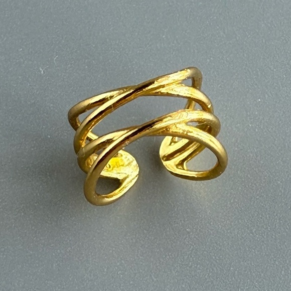 14k Gold Vermeil Simple Ear Cuff - Picture 5 of 6